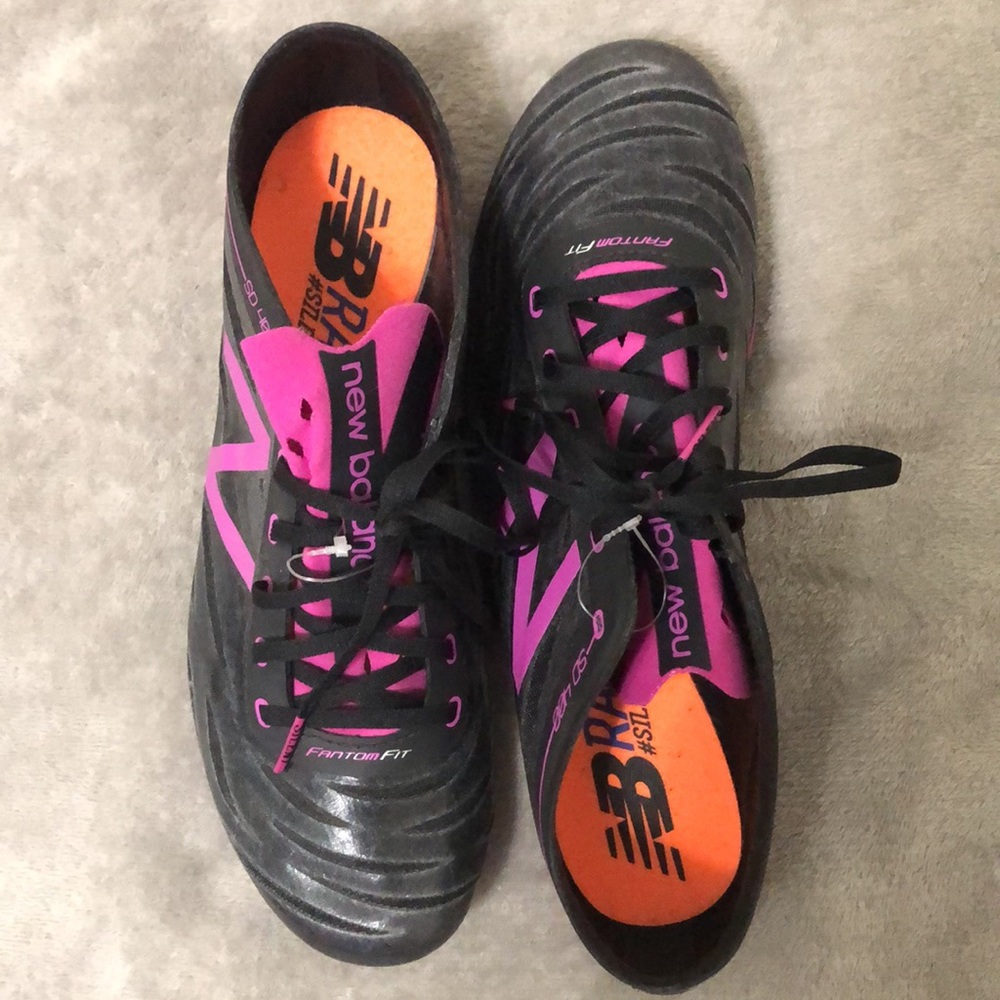 New Balance Racing Shoes - Picture 11 of 11